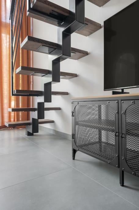 Stylish Loft In Butas *