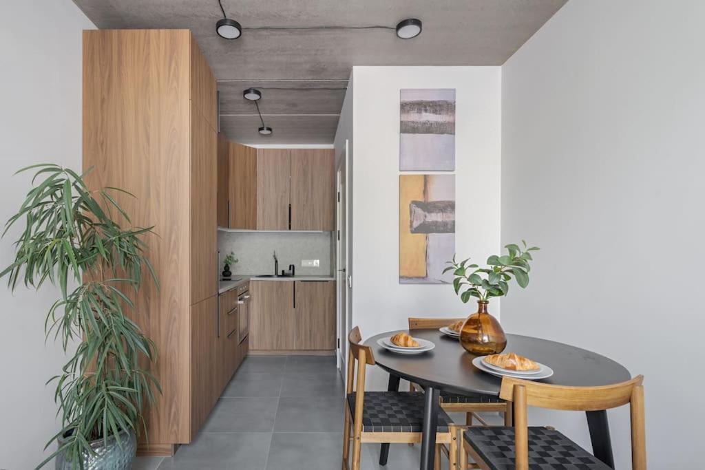 Butas Stylish Loft In *